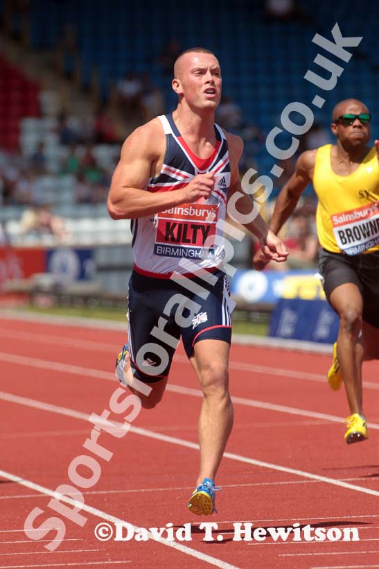 Richard Kilty (Gateshead) finished 2nd to James Ellington in the 200 metres.